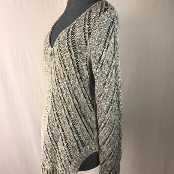 Ann Taylor LOFT Women's Size M Gray Knit Top - Picture 4 of 8
